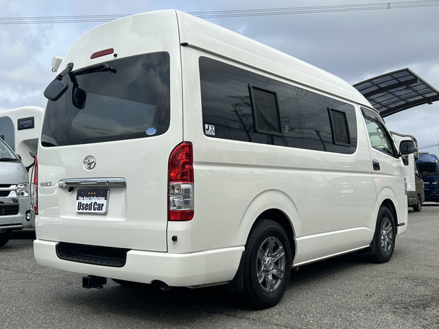 ハイエースバン