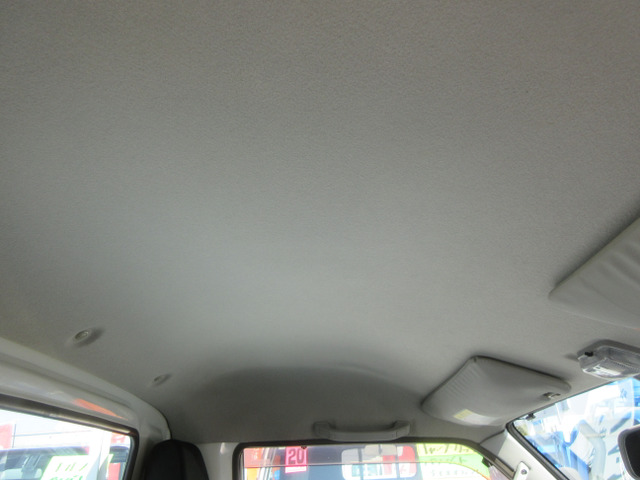 �������E�V����ł���