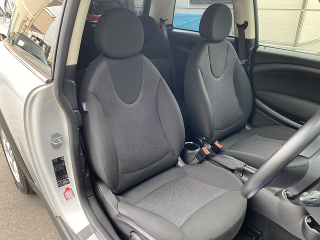 �����N���[�j���O�ς݂ł����s�J�s�J�Ɏd�グ�Ă��q�l�̂����X�����҂����Ă���܂���