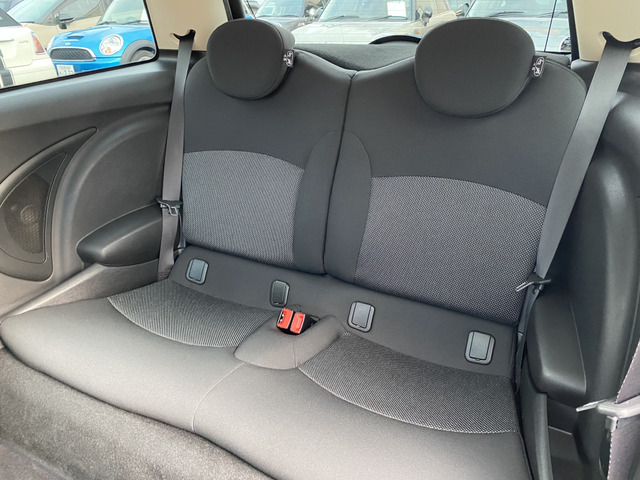 MINI�Ȃ�ł͂̃z�[���h�͂̍����V�[�g���g�p���Ă���܂��B��Ȃɂ́A�`���C���h�V�[�g����t�\�ł��B