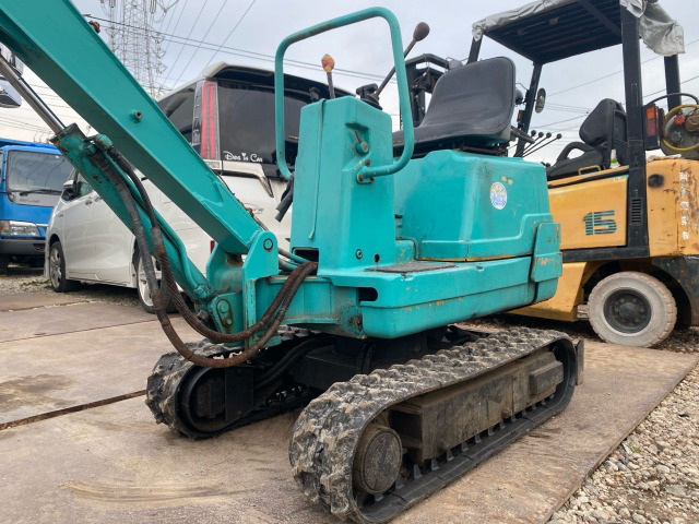 ハニックス(日産機材)ミニユンボ