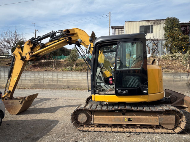 CAT油圧ショベル