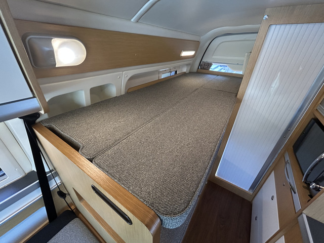 ��i�x�b�h��i�ł�!���@��195cm&times;78cm�ƂȂ��Ă���܂�!