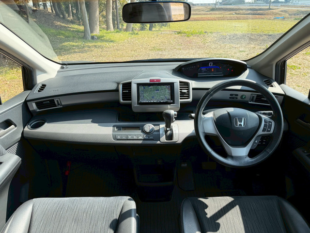 フリードハイブリッド1.5 ジャストセレクション