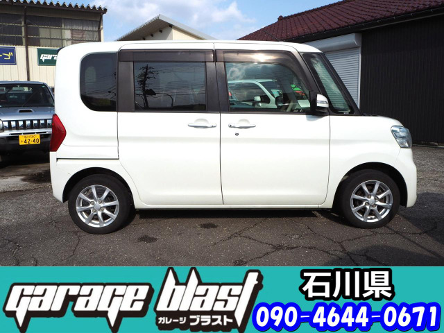 両側電動スライドドアですので、スマートキーや運転席のスイッチでワンタッチでスライドドアの開閉が可能です。力を入れてドアを開ける必要が無く、小さいお子様でも、重い荷物を持っている時も簡単に開け閉め出来ます♪