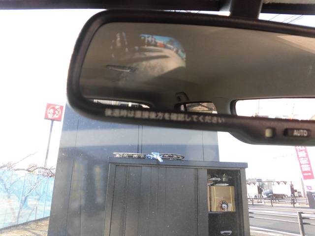 �~���[1�̌^�̃o�b�N���j�^�[�B