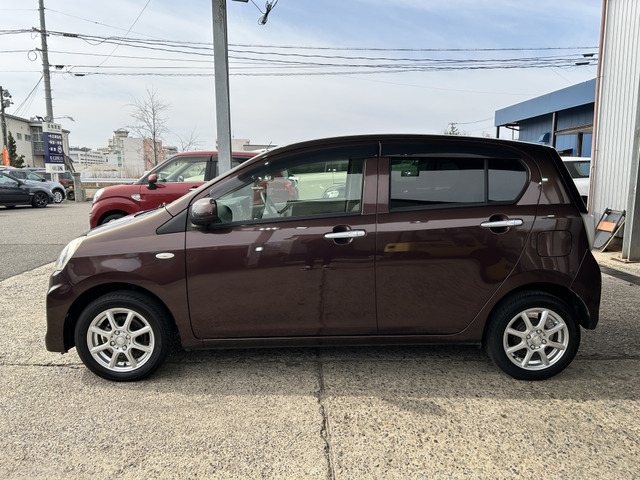 �y�x�����z���i�X�z���Ԃ������������܂��āA���ɗL�������܂��B�݌Ɏԗ��ɂȂ�܂��̂ŁA���񂲓s���̋X�������ɁA���ɗ��ĉ������B���X�\��������ƁA���ē����X���[�Y�ł��B