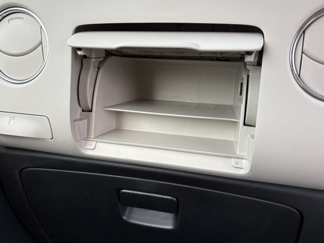 �e��N���W�b�g�E���[�����Ή��\�􂨋C�y�ɂ����k�������B