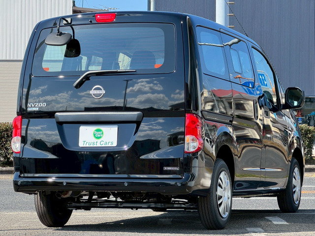 NV200バネットバン1.6 VX