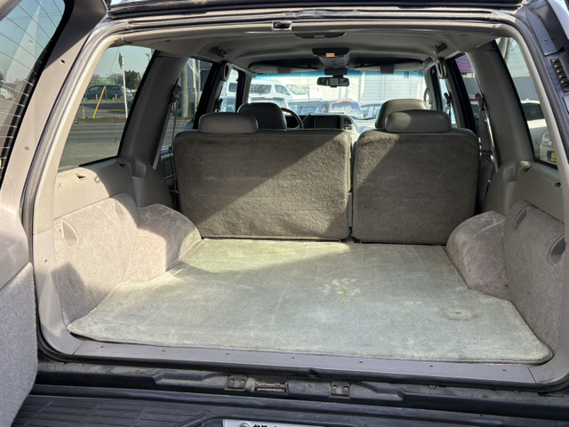 内装・外装に徹底的にこだわり、新古車並みの綺麗さです♪