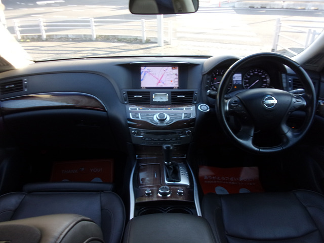 �{�v�����X�e�A�����O�z�C�[���B