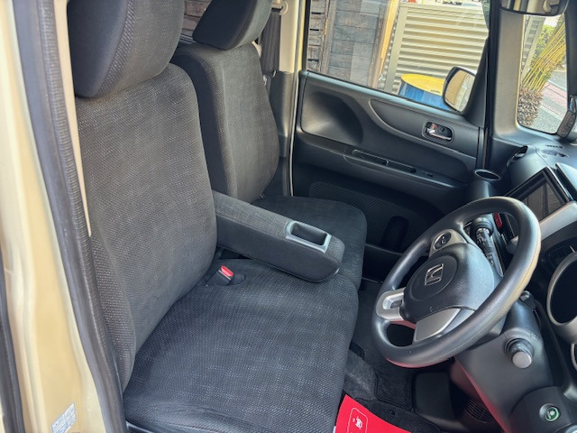 �����̒����炲���������肪�Ƃ��������܂��B �݌ɎԑS�ă��[���N���[�j���O�E�R�[�e�B���O�{�H�����̑��I�C�������A�_�������{���[�Ԓv���܂��B ���s���ȓ_�Ȃǂ���܂�����A���C�y�ɂ��A�����������B  �S���o�^�[�ԉ\