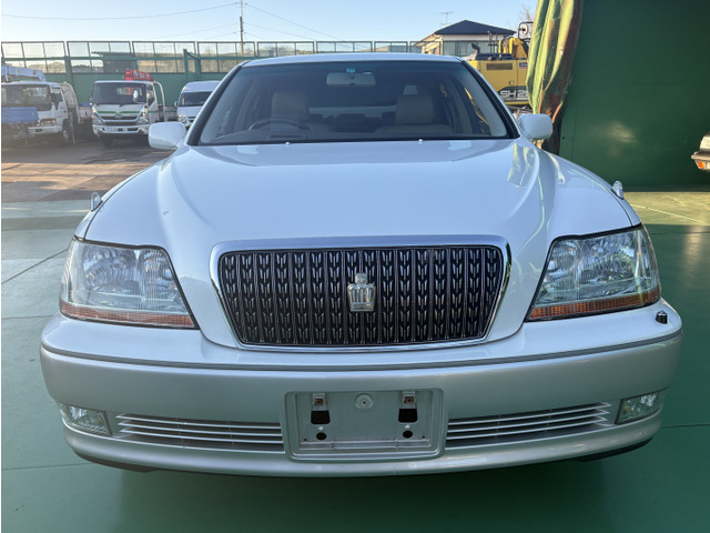 クラウンマジェスタ