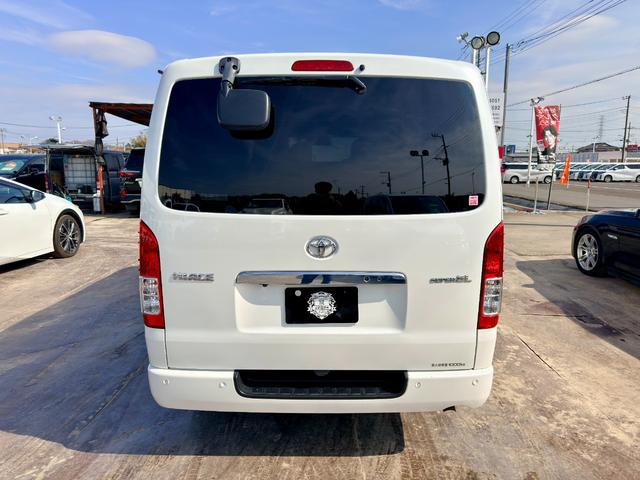 ハイエースバン