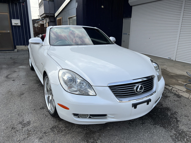 �t��H�̃h���C�u�͂������A��̊X�ɂ��f�����i�ȃI�[�v���X�^�C���B�u�����̈ړ��v�ł͂Ȃ��A�����̎��Ԃ��y���ނ��߂̈��ł��B