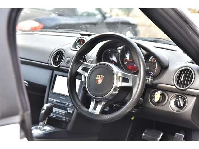 �y���i���Ԃ̂ݍ݌Ɂz���Ђł́A��ɐ��K�f�B�[���[����̃����I�[�i�[�ԁA���ЊǗ����[�U�[����ԁE����ԁA���Ћߗׂ̂��q�l����̒��ڔ���ԁA���ɂđ����]��4.5�_�ȏ�̍��i���ԗ���̔������Ē����Ă���܂��B