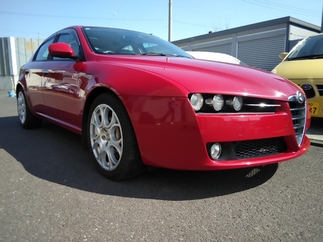 アルファ1593.2 JTS Q4 Qトロニック ディスティンクティブ 4WD