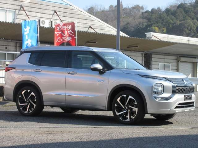 アウトランダーPHEV 2.4 P 4WD