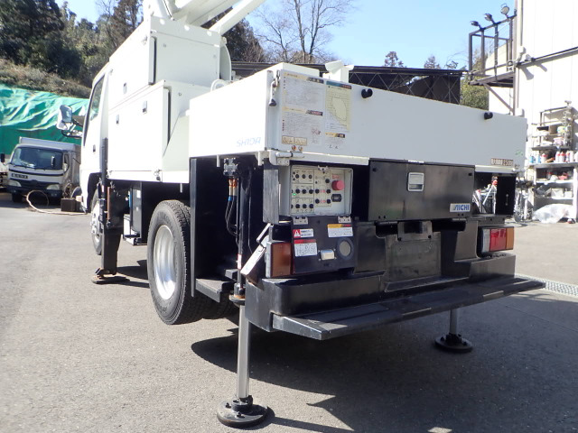 �W���b�L�͉��ɒ���o���Ȃ��̂ŁA�ݒu�X�y�[�X���ŏ����ɗ}�����܂��B