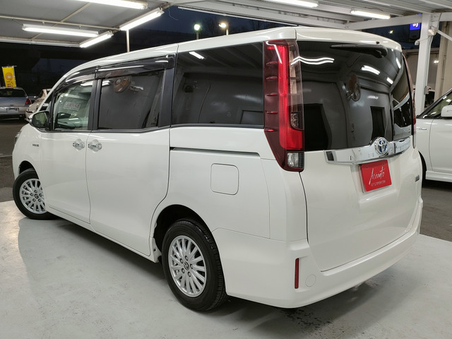 �y�W���ԗ��ɂ��āz �ቿ�i���������邽�߁A���ׂȏ��Ȃǂ͏C�������ɓW�����Ă���ꍇ���������܂��B�ł��邾�������������Ē����悤�ɂ��Ă���܂����A���s���ȕ��̓X�^�b�t�܂ł��q�˂��������B