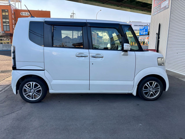 �p���[�X���C�h�h�A