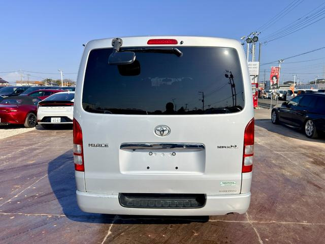 ハイエースバン