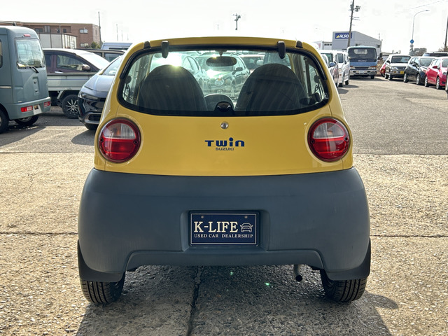 �y�x�����z���i�X�z���Ԃ������������܂��āA���ɗL�������܂��B�݌Ɏԗ��ɂȂ�܂��̂ŁA���񂲓s���̋X�������ɁA���ɗ��ĉ������B���X�\��������ƁA���ē����X���[�Y�ł��B