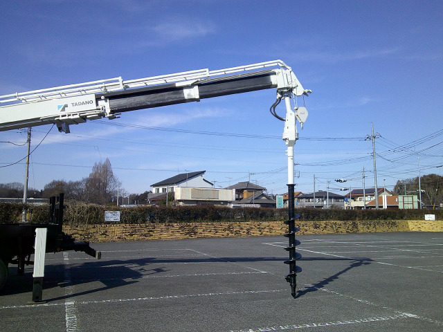 フォワード穴掘建柱車