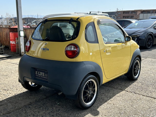 �y�x�����z���i�X�z���Ԃ������������܂��āA���ɗL�������܂��B�݌Ɏԗ��ɂȂ�܂��̂ŁA���񂲓s���̋X�������ɁA���ɗ��ĉ������B���X�\��������ƁA���ē����X���[�Y�ł��B