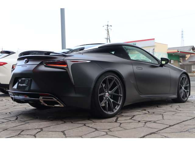 ���b�s���O�O�̌��F�̓\�j�b�N�V���o�[�ł������܂��B