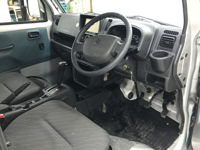 �y�i���Ӓ�ςݎԗ��z���X�̏��i�Ԃ͑S��AIS�Ӓ�ώԂł��B��3�ԋ@�ւɂ������ȍ���ŏC�����⑖�s�����̕s���\���͈�؂������܂���B(���ɂ����Ăłׁ̈A���Ӓ�̏ꍇ���������܂�)