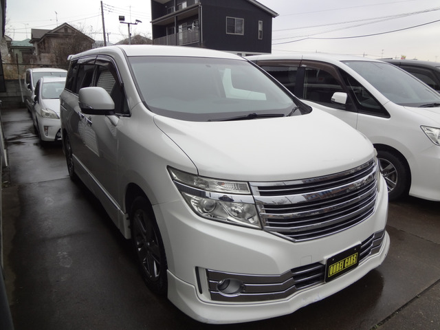 エルグランド2.5 ライダー 黒本革シート マニュアルシート