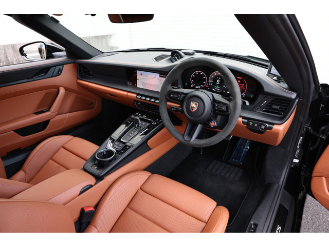 911カブリオレカレラ4 GTS PDK 4WD