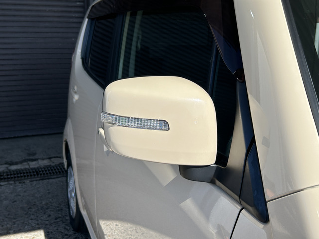 �y�x�����z���i�X�z���Ԃ������������܂��āA���ɗL�������܂��B�݌Ɏԗ��ɂȂ�܂��̂ŁA���񂲓s���̋X�������ɁA���ɗ��ĉ������B���X�\��������ƁA���ē����X���[�Y�ł��B