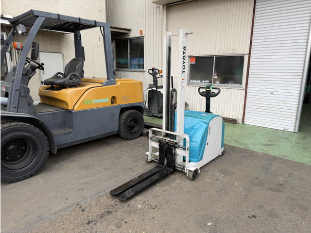 トヨタL&amp;F(トヨタ) ウォーキー　1.5m 900kg ウォーキーリフト 中古車画像