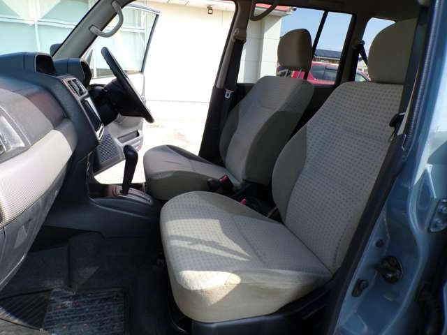 �N���J��SUV�̂ق��ɂ��A���t�@�[�h�E�G���O�����h�E�Z���i�E�X�e�b�v���S���E���H�N�V�[�E���F���t�@�C�A�E�I�f�b�Z�C�E�A���Ԃ��|���V�F�J�C�G�� �~�j�N���X�I�[�o�[�I�[��4 �L���v�e�B�o���݌ɂ��Ă���܂�