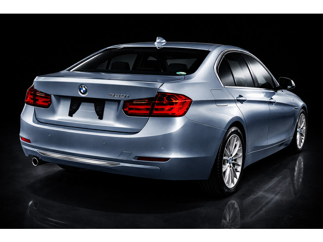 3シリーズセダン320d ラグジュアリー