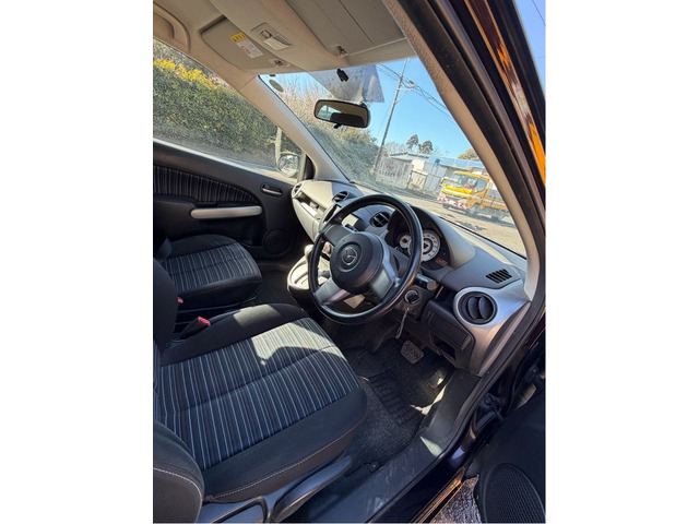 デミオ1.3 13C-V HIDエディション