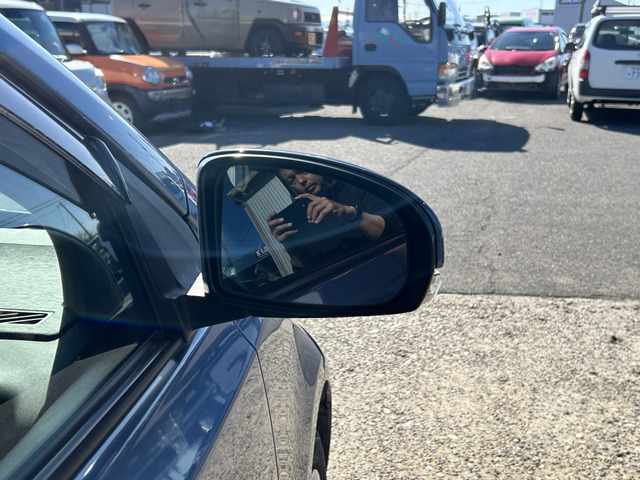 �y�x�����z���i�X�z���Ԃ������������܂��āA���ɗL�������܂��B�݌Ɏԗ��ɂȂ�܂��̂ŁA���񂲓s���̋X�������ɁA���ɗ��ĉ������B���X�\��������ƁA���ē����X���[�Y�ł��B