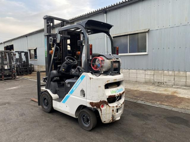 ユニキャリアエンジンタイプ　フォークリフト