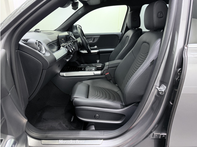 ���ǎ��A���Ԃ����T���Ȃ�JU�K���̔��X�̓��X�ɂ��C���������B�c�ƃX�^�b�t�S�����u���Îԍ���Z�\�m�}�C�X�^�[�v�u���Î����Ԕ̔��m�v���i��ۗL�B�������ڂŎd���ꂽ�ǎ��Ȏԗ���̔����Ă���܂��B