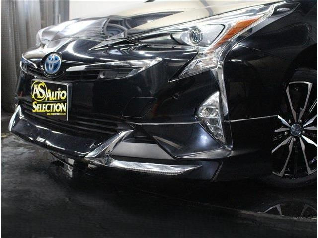 プリウス1.8 A プレミアム E-Four 4WD