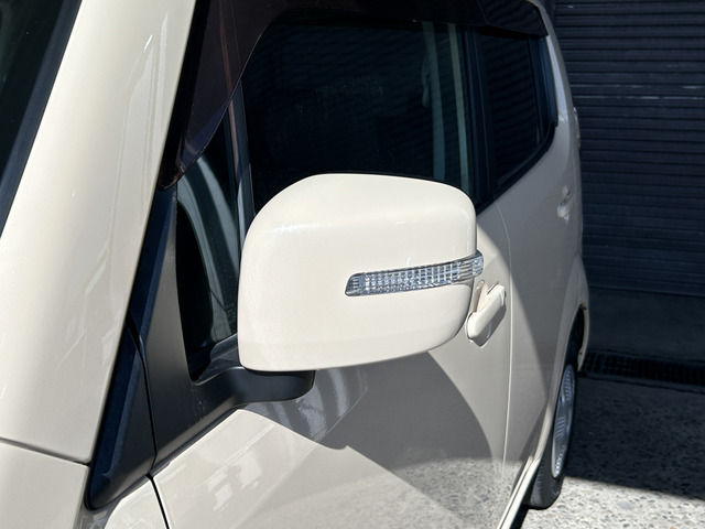 �y�x�����z���i�X�z���Ԃ������������܂��āA���ɗL�������܂��B�݌Ɏԗ��ɂȂ�܂��̂ŁA���񂲓s���̋X�������ɁA���ɗ��ĉ������B���X�\��������ƁA���ē����X���[�Y�ł��B