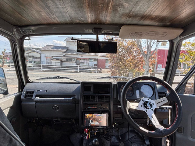 �����̎ԗ��ȊO�ɂ��u�ԑI�уh�b�g�R���v�ɂ������߂̒��ÎԂ��f�ڂ��Ă���܂��B