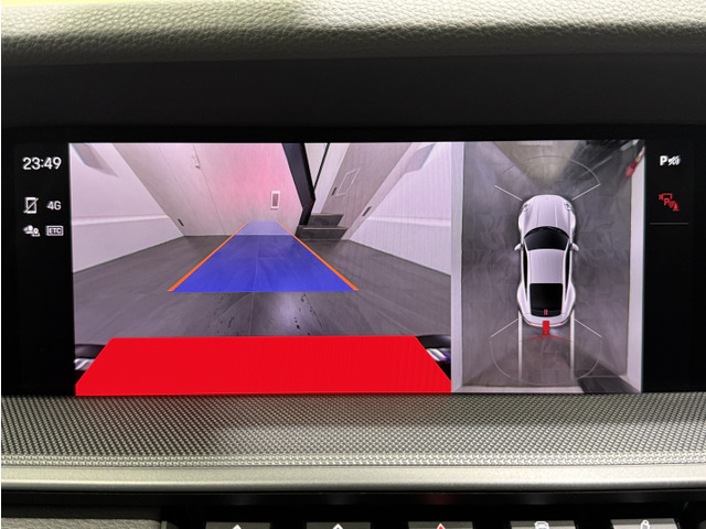 ���o�[�X�A���̃T���E���h�r���[�t�A�V�X�g�J����(360�x)��o���p�[�ɑ������ꂽ�p�[�L���O�Z���T�[����Q�������m���Ԍɓ�������S�ł��B�܂��ЊO�h���C�u���R�[�_�[(�O���/�����E3�J����)�������܂��B