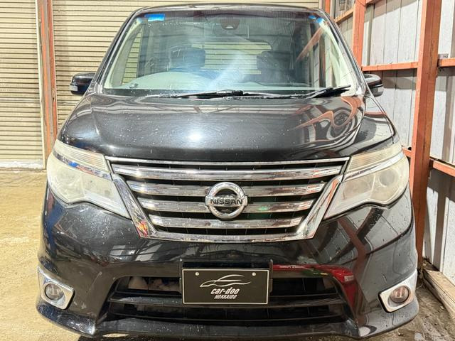 セレナ2.0 ハイウェイスター Vセレクション+Safety 4WD