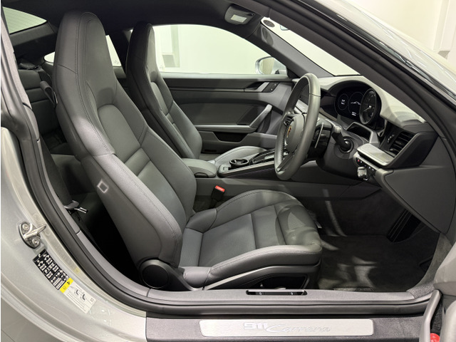 ���|���V�F�̃��[�J�[�ۏ�(�V�ԕۏ�)���p��������Ŕ[�Ԓv���܂��̂ŁA�����n����ɖ�����s������������܂��Ă��A�S���̐��K�f�B�[���[�ɂĖ����C�����󂯂邱�Ƃ��ł��܂��B��p�͎ԗ��{�̉��i�Ɋ܂܂�܂��B