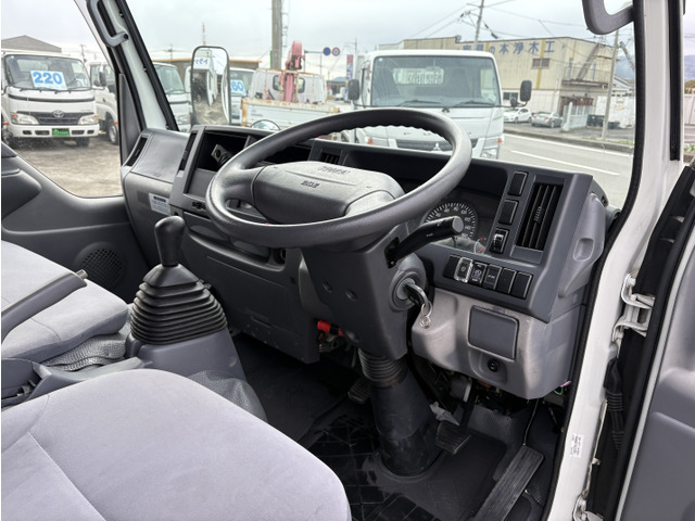 2990cc 1.5t 1.5�g�� W�L���u �_�u���L���u 4WD 6�l��� 5�� 5MT �ב����208&times;162 �p���[�E�C���h�E ���O���d�グ�ς�