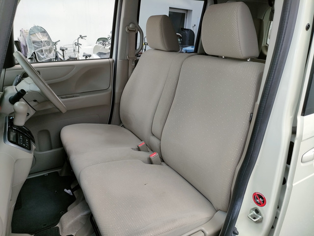 �y�K���X����̕i���z ���Ђ̓W���ԗ��ɂ�AIS�Ӓ菑���I�[�g�I�[�N�V�������̍���\��ςݍ���ł��܂��B�v���C�X�{�[�h�̋��z�͏��o��݂̂��x�������z�B�i�������i���S���͈ꌩ�ɔ@�����B��ڗđR�ł��B