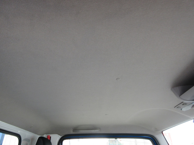 �������E�V����ł���